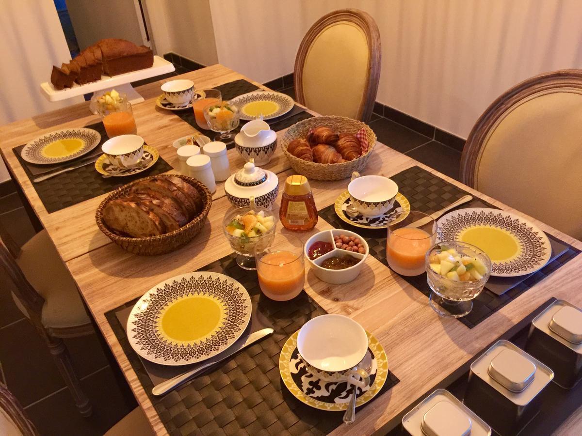 아르나지 La Catiniere B&B 외부 사진